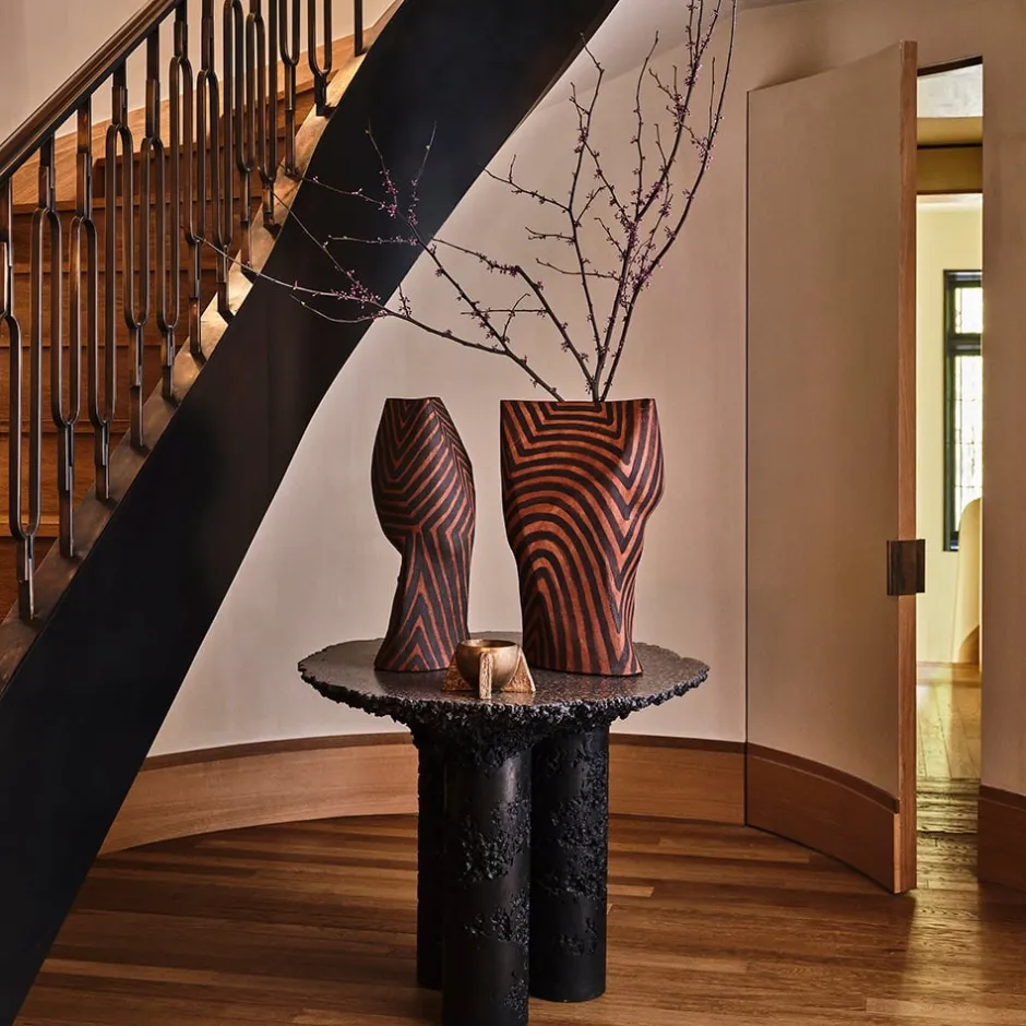 Vases<Kelly Wearstler baobab vessel i TERRACOTTASLATE