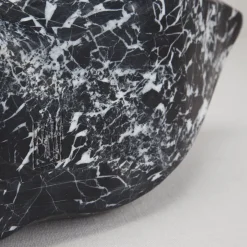 Objects<Kelly Wearstler classic big kiss NEROMARQUINA