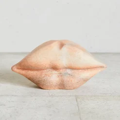 Objects<Kelly Wearstler classic little kiss SUNSETPINK