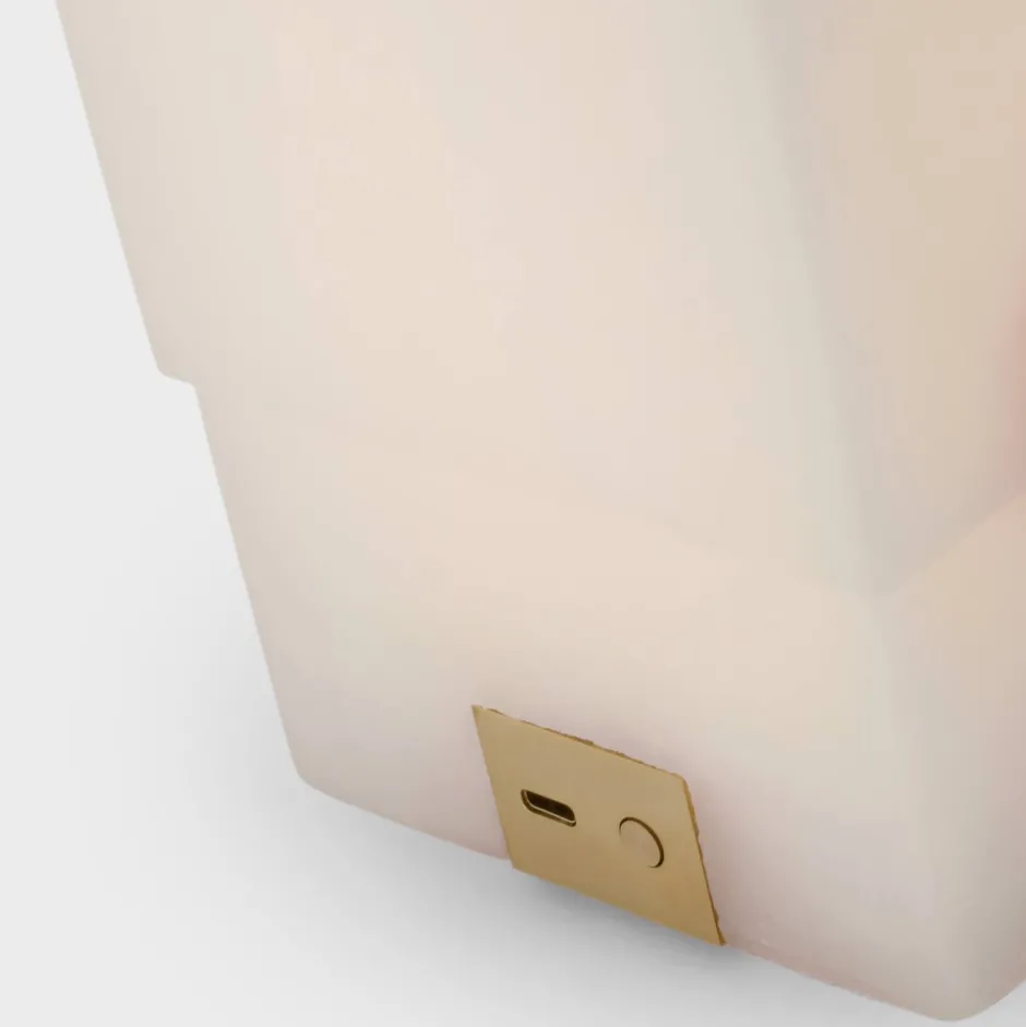 Table|Portables<Kelly Wearstler covet 16" rechargeable table lamp ALABASTERANDANTIQUE-BURNISHEDBRASS