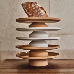 Dune Collection|Serveware<Kelly Wearstler dune cake stand ALABASTER