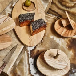 Dune Collection|Serveware<Kelly Wearstler dune cake stand - low NATURAL