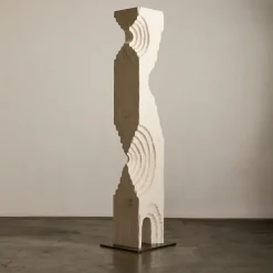 Art & Sculpture<Kelly Wearstler echo totem WHITEGESSO