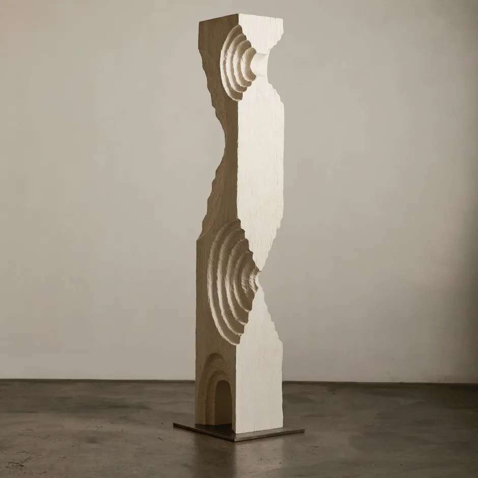 Art & Sculpture<Kelly Wearstler echo totem WHITEGESSO