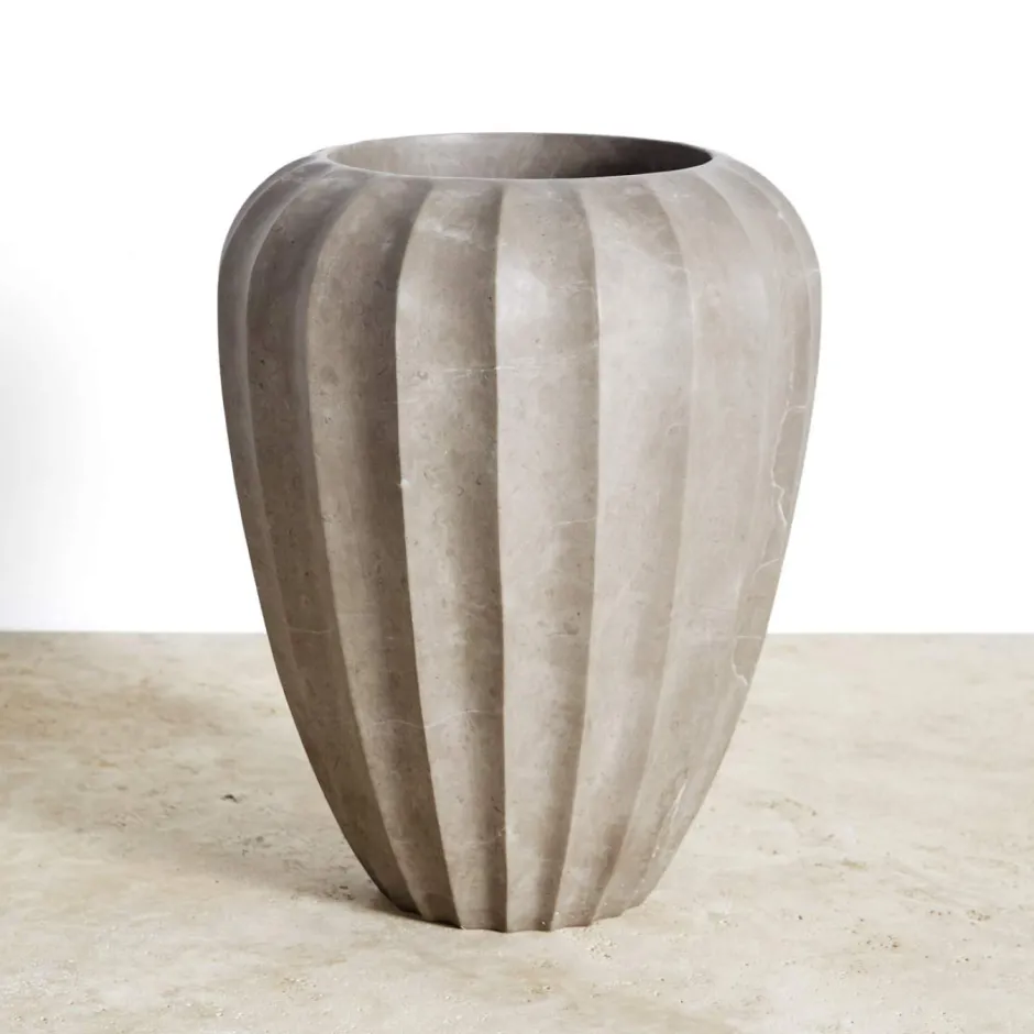 Vases<Kelly Wearstler fluted large vase LIGHTSMOKE
