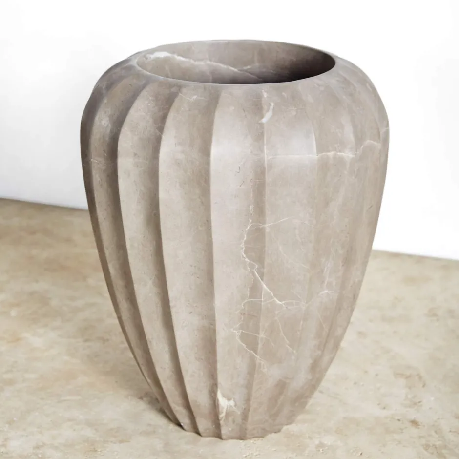 Vases<Kelly Wearstler fluted large vase LIGHTSMOKE