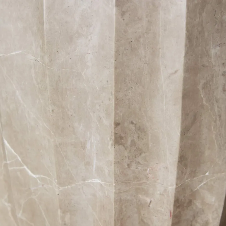 Vases<Kelly Wearstler fluted large vase LIGHTSMOKE