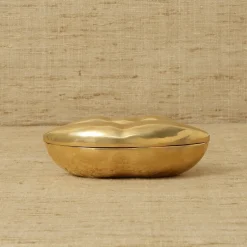 Objects<Kelly Wearstler kiss box NATURALBRASS