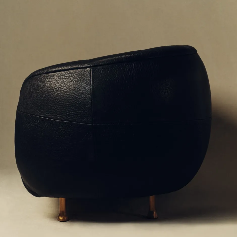 Sofas<Kelly Wearstler lucien sofa