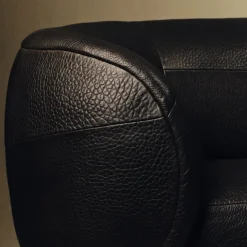 Sofas<Kelly Wearstler lucien sofa