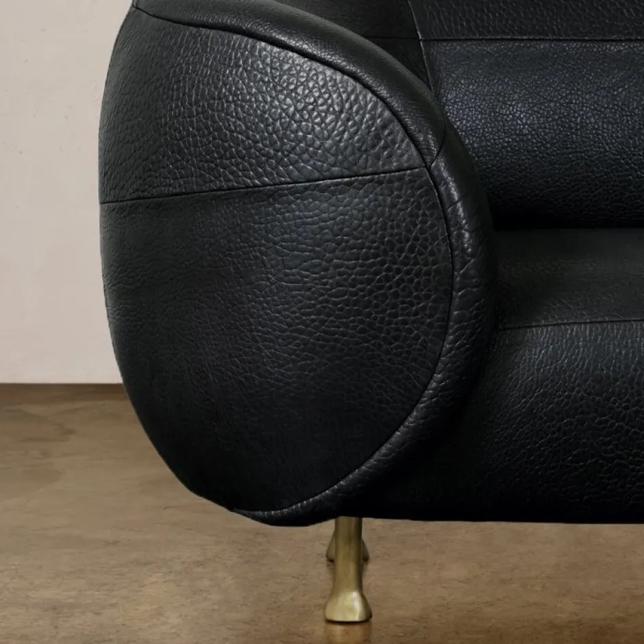 Sofas<Kelly Wearstler lucien sofa