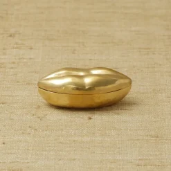 Objects<Kelly Wearstler mini kiss box NATURALBRASS