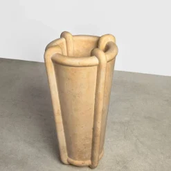 Vases<Kelly Wearstler nudo large vase EMPERADOGOLD