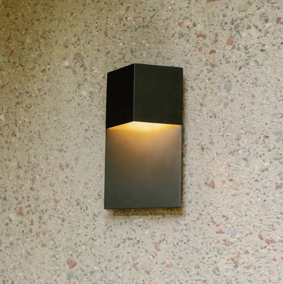 Wall|Outdoor<Kelly Wearstler rega 12" wide sconce ANTIQUEBURNISHEDBRASS