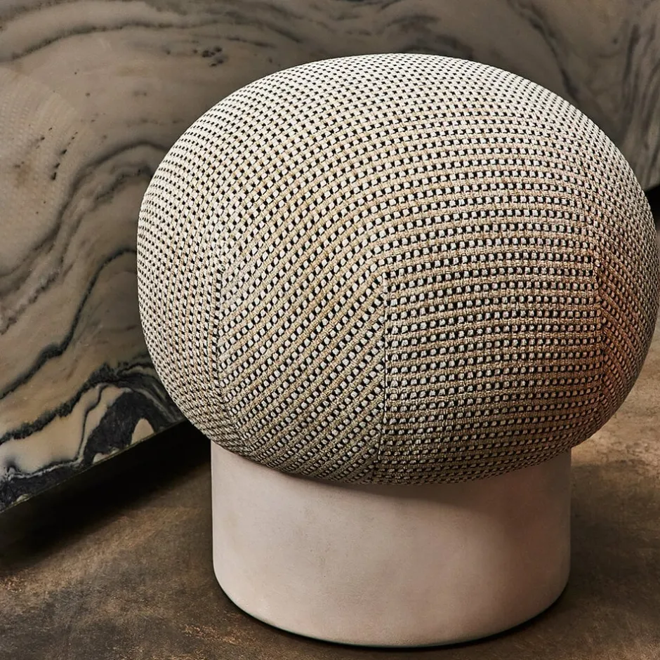 Fabrics<Kelly Wearstler risus fabric DOE