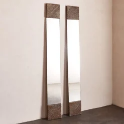 Mirrors<Kelly Wearstler superluxe balthus floor mirror TEXTUREDBURNISHEDBRASS