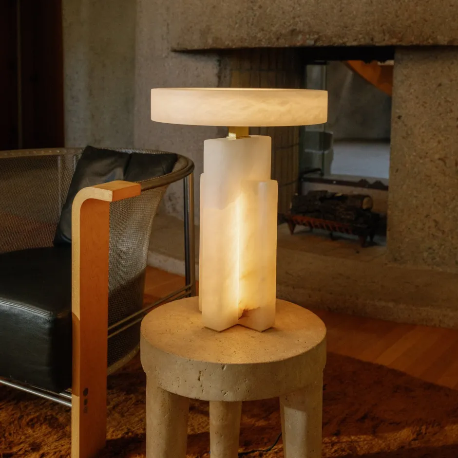 Table<Kelly Wearstler trancas medium table lamp ALABASTER