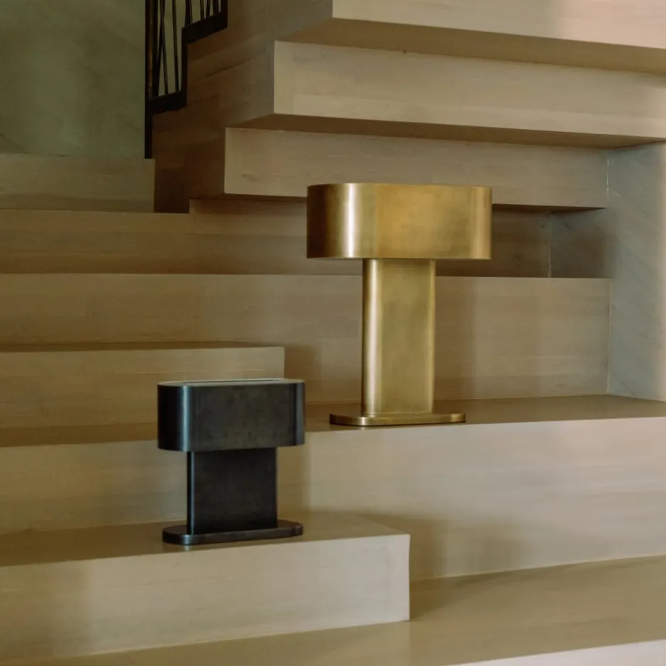 Table<Kelly Wearstler wyllis accent table lamp NATURALBRASS